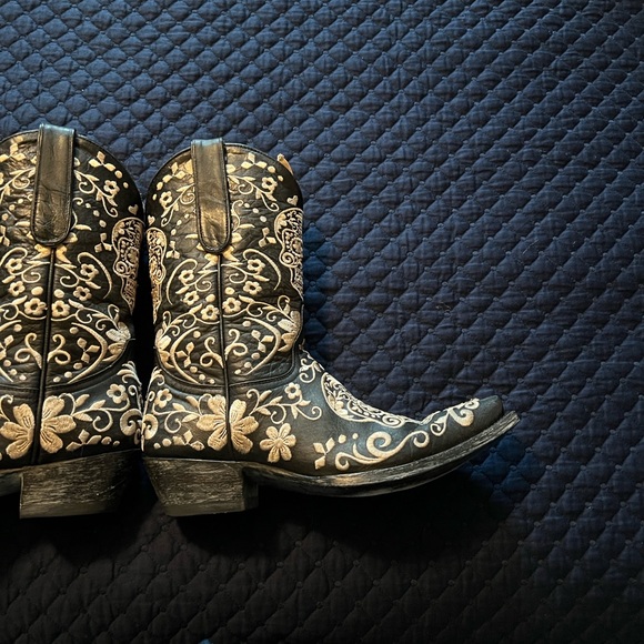 Old Gringo Black and Tan Leather Boots - Picture 6 of 6